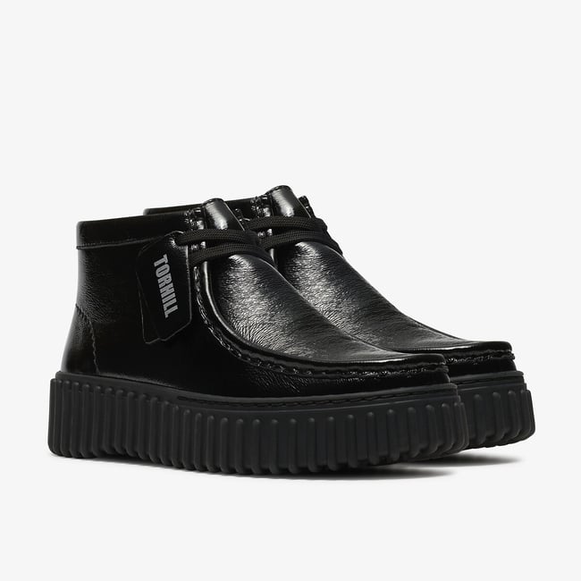 . nero  CLARKS