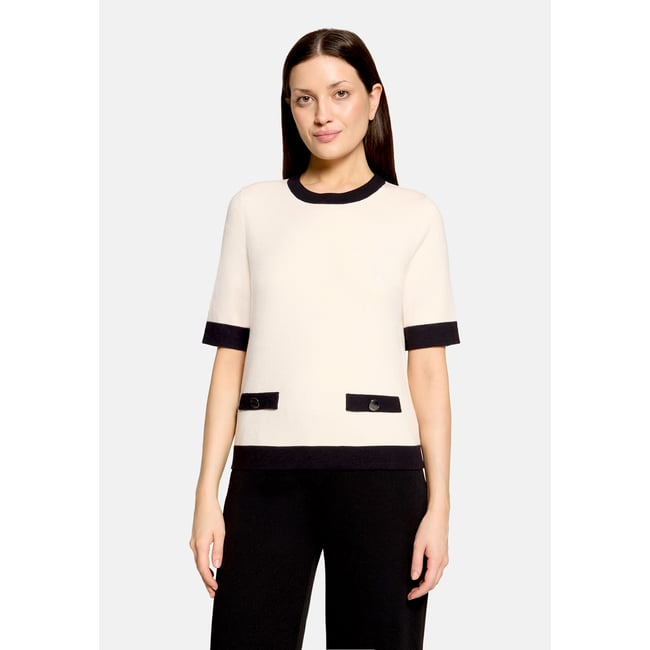 Pull-over en maille à poches patch beige/black <span itemprop=