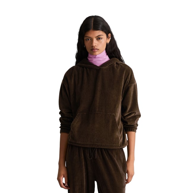 Sweat à capuche en velours côtelé, coupe décontractée en mélange de coton bio marron <span itemprop=