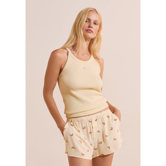 Short de pyjama à motifs croissants BAYLA jaune pale <span itemprop=