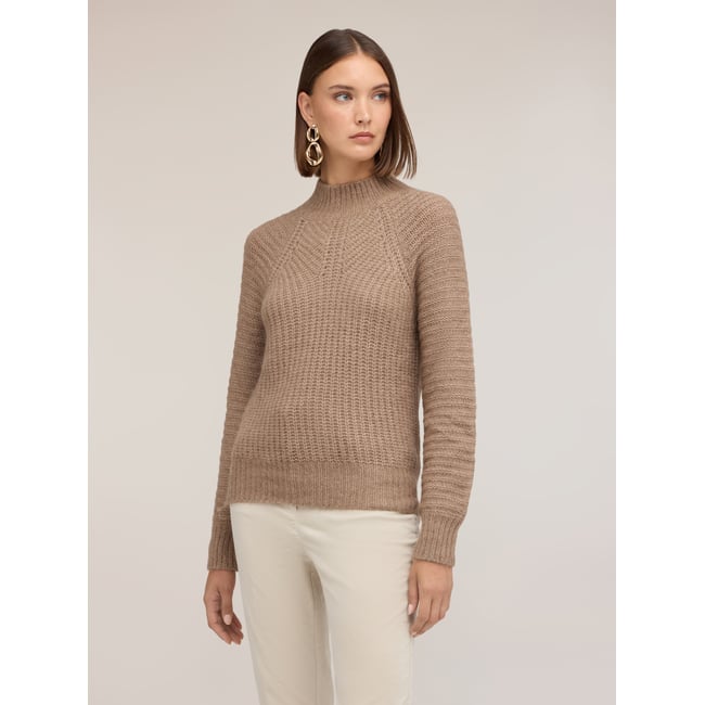 Pull col roulé côtelé beige <span itemprop=