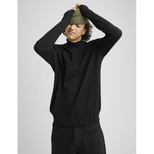 Pull col roulé noir <span itemprop=