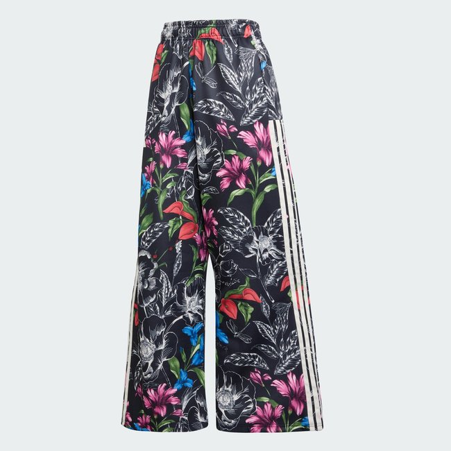 PANTALON DE SURVÊTEMENT ADIDAS x FARM RIO HOUSE OF TIRO black / cream white / multicolor <span itemprop=