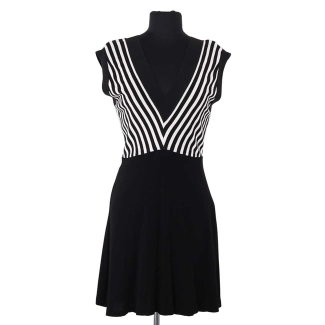 Robe - Très Bon État noir <span itemprop=