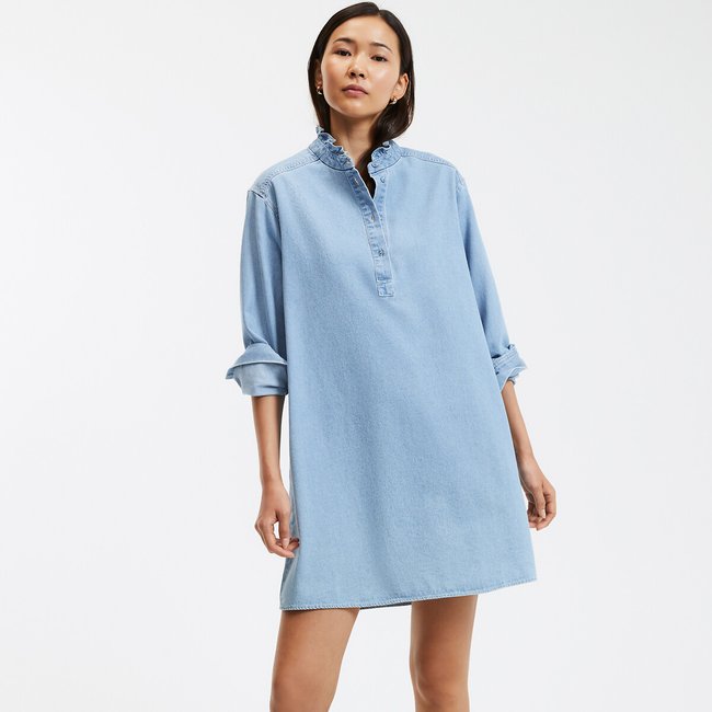 Robe courte en denim, col volanté bleu denim <span itemprop=