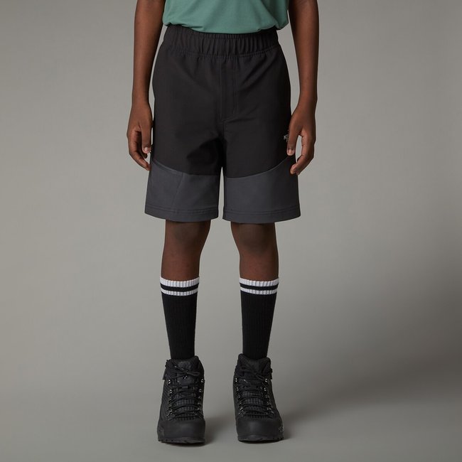 Short noir <span itemprop=
