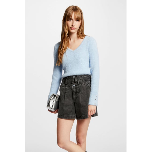Pull col V en fine maille bleu moyen <span itemprop=