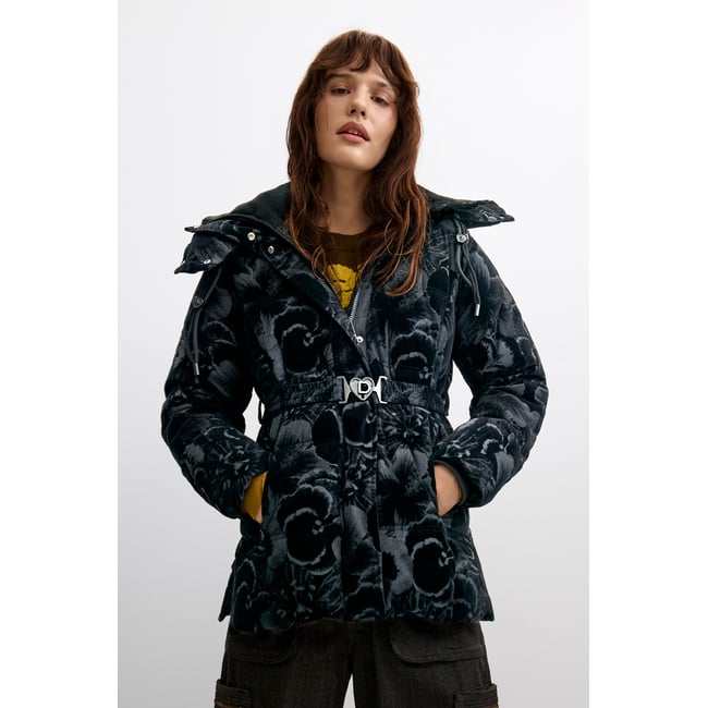 Manteau matelassé court noir <span itemprop=