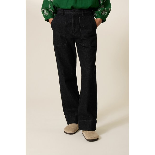 Jean droit FERNAND noir <span itemprop=