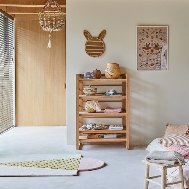 Bibliothèque basse enfant en teck massif SERA Couleur naturel <span itemprop=