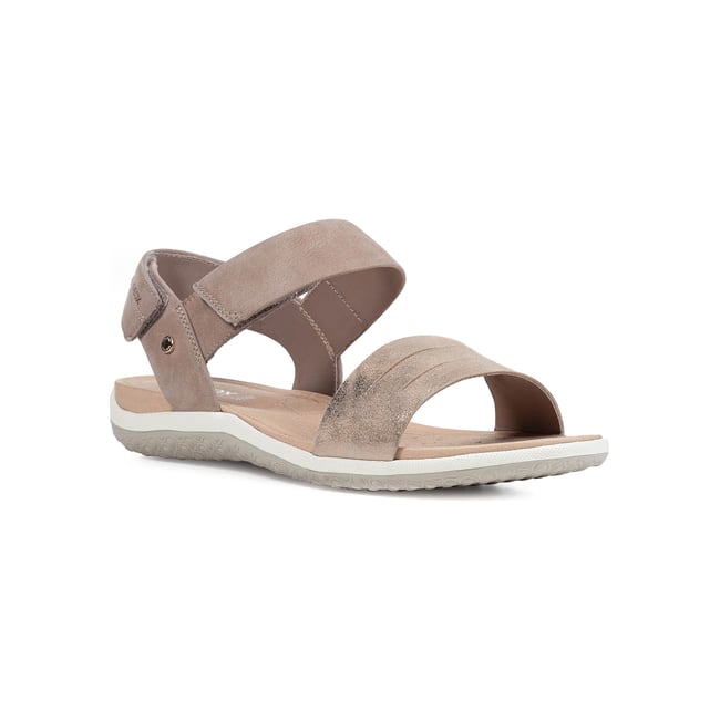 Sandales  D SANDAL VEGA beige clair <span itemprop=