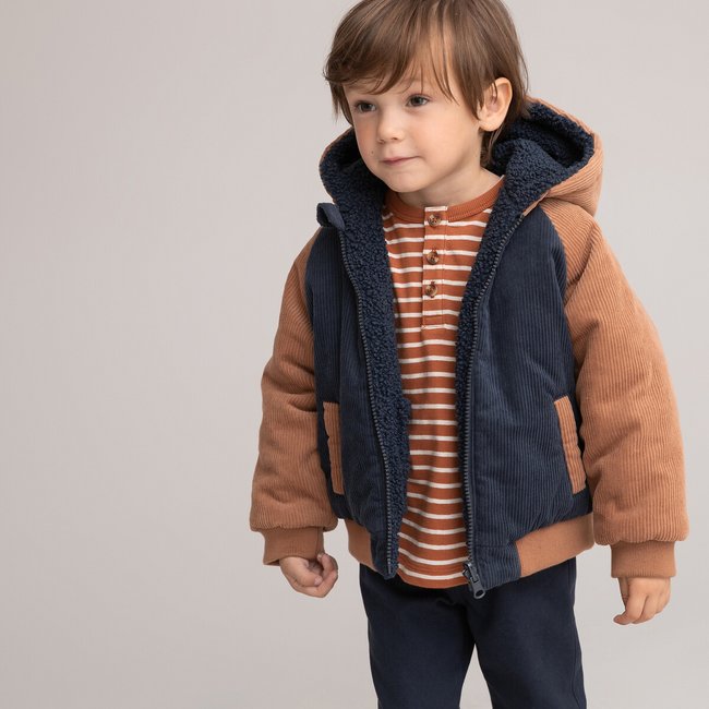Wendbare Winterjacke mit Kapuze blau/kamel <span itemprop=