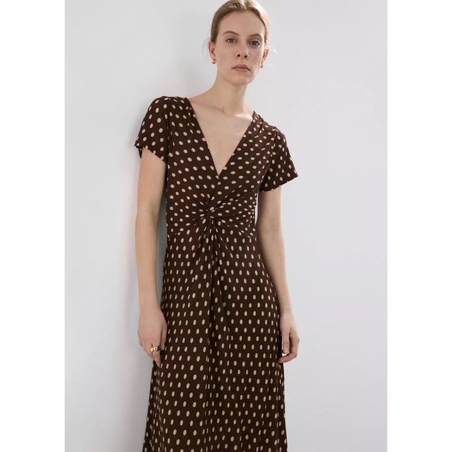 Robe de grossesse texturée à pois marron <span itemprop=