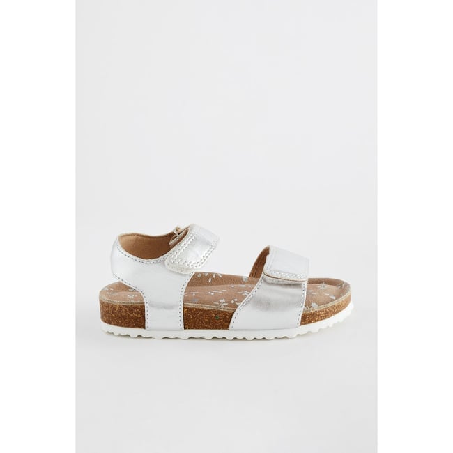 Sandales avec semelle en liège argent <span itemprop=
