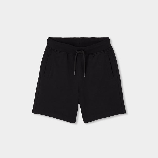 Short garçon maille avec cordon noir <span itemprop=