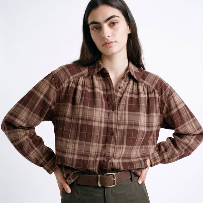 Chemise à carreaux, col classique et manches longues OLERIE marron <span itemprop=
