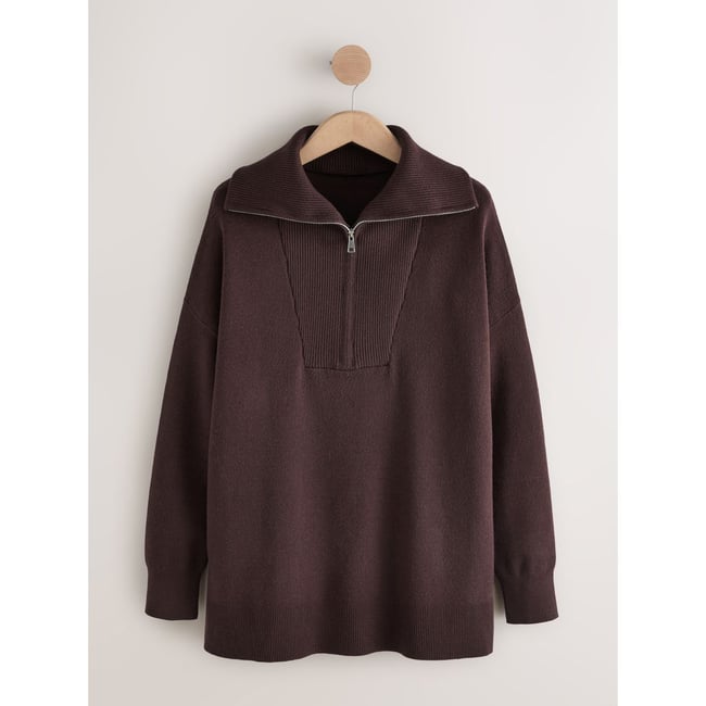 Pull semi-zippée en maille marron chocolat <span itemprop=