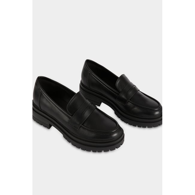 Bottines semelle crantée noir <span itemprop=