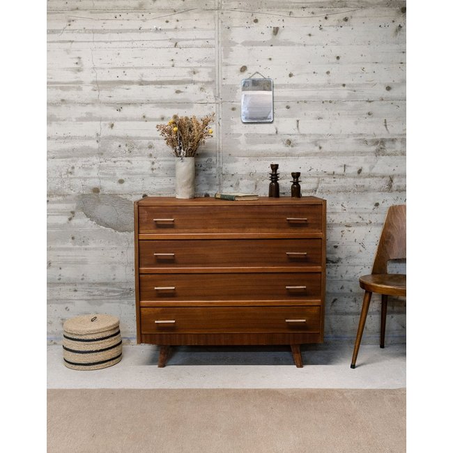 Commode vintage en bois Olga N°460 - Bon état Couleur bois foncé <span itemprop=