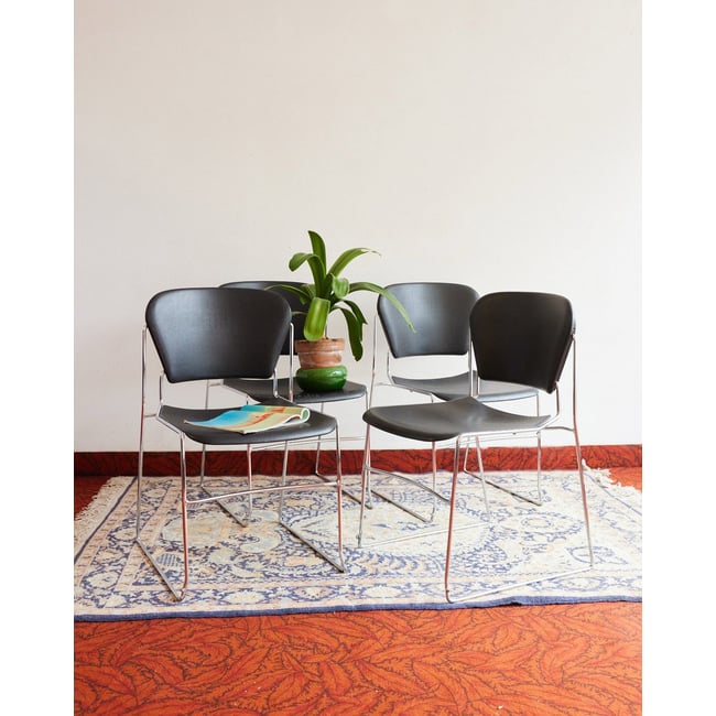 Lot de 4 chaises Perry en chrome Alma N°2087 - Bon état Couleur gris <span itemprop=