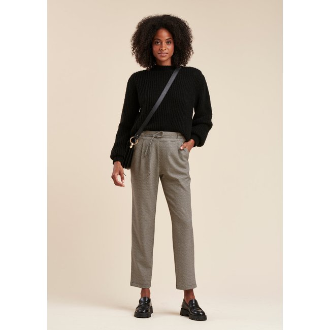 Pantalon carotte motif pied de puce noir/beige <span itemprop=