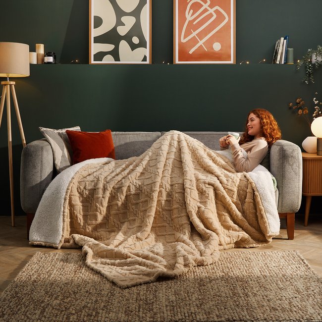 Snugsie Giant Cable Knit Family Blanket, natural, SILENTNIGHT