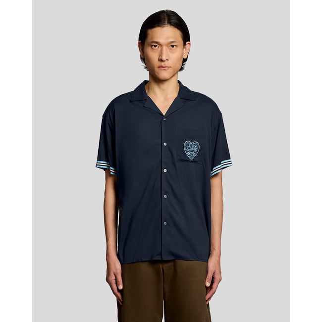 chemise à manches courtes avec logo bleu foncé marine/ craie bleu <span itemprop=