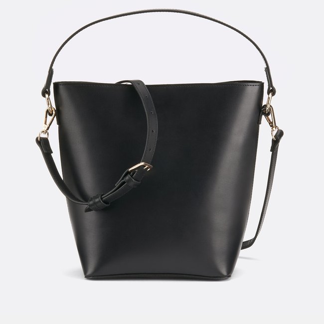 Bolso de piel lisa negro <span itemprop=