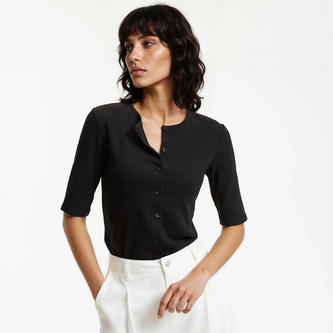 T-shirt boutonné col rond manches courtes noir <span itemprop=