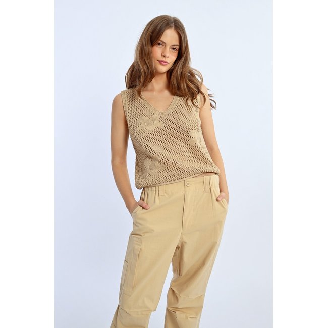 Polo en crochet beige <span itemprop=