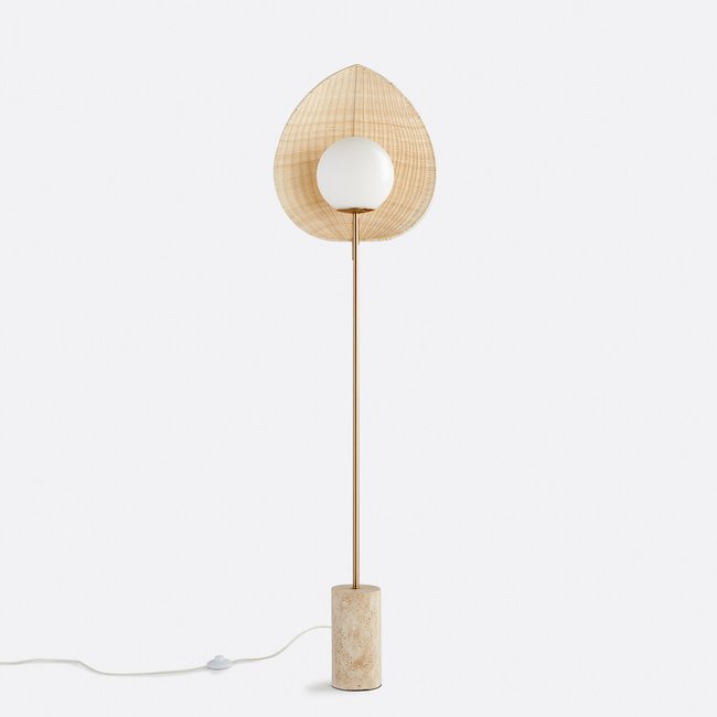 Stehleuchte Javana aus Opalglas, Rattan und Travertin natur <span itemprop=
