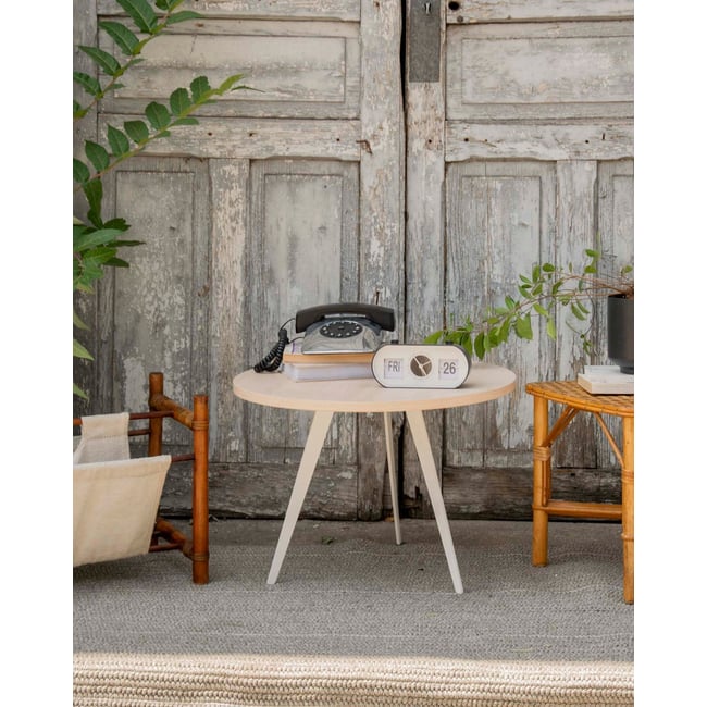 Table basse moderne en bois et métal  Donna N°1101 - Bon état Couleur bois clair <span itemprop=