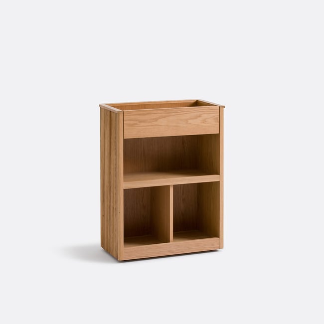 Console, rangement à roulettes, en plaqué chêne, Tamula Couleur chêne <span itemprop=