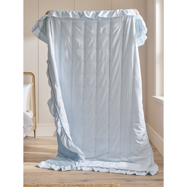 Couvre-lit matelassé à volants daphne bleu <span itemprop=