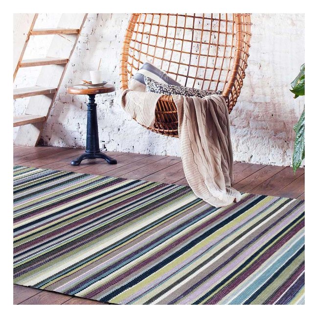 Tapis kilim fait main en laine motif géométrique Couleur violet <span itemprop=