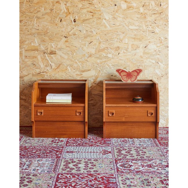 Paire de chevets en bois Maïa N°1476 - Bon état Couleur bois clair <span itemprop=