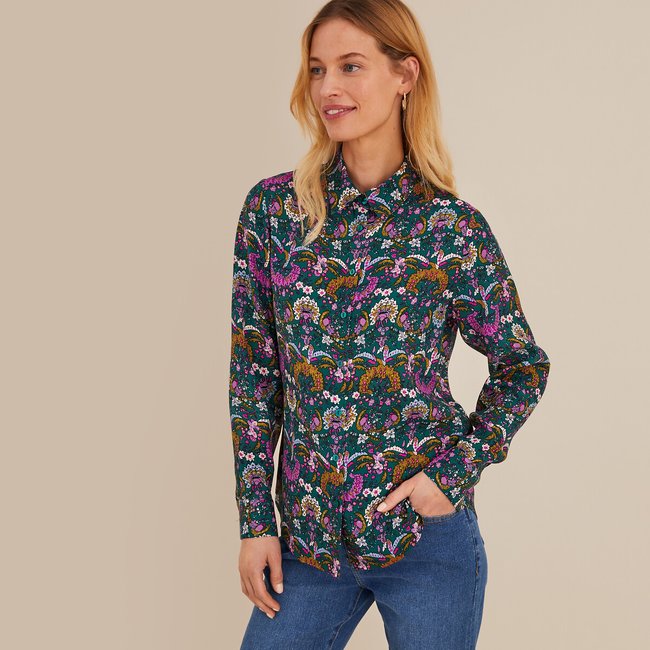 Camisa com estampado floral, mangas compridas estampado fundo azul <span itemprop=