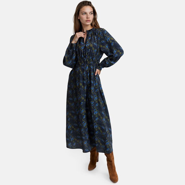 Robe longue imprimé floral à manches longues et col volanté imprimé fleurs fond bleu marine <span itemprop=
