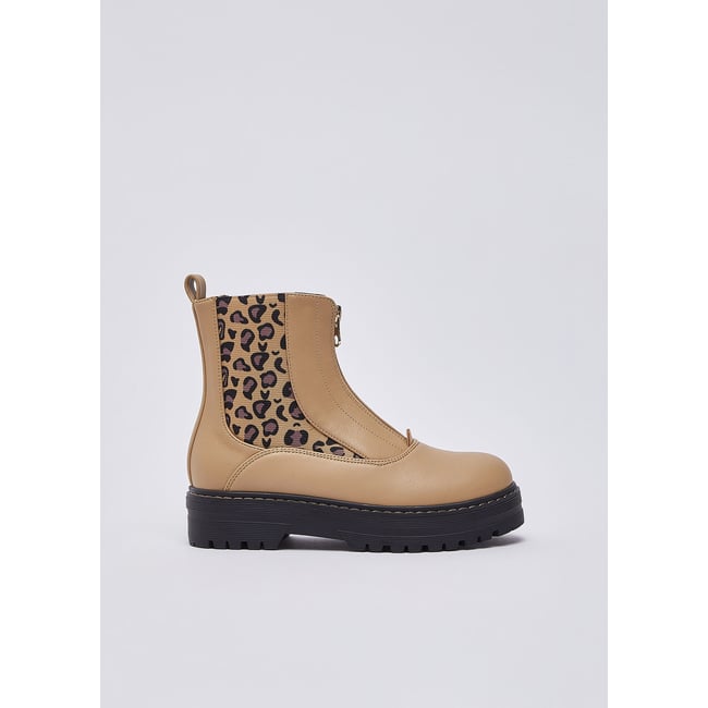 Bottines avec détail animalier sable <span itemprop=