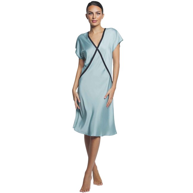 Chemise OPÉRA nuit manches courtes Satin vert <span itemprop=