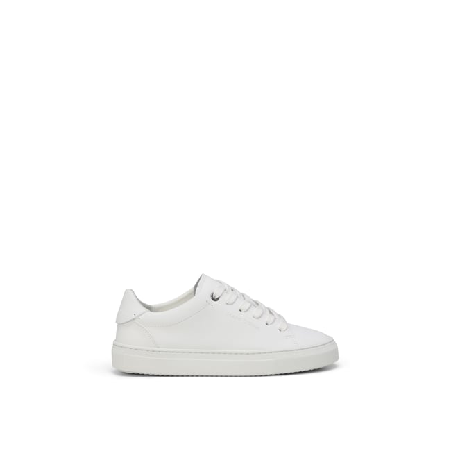 Baskets à semelles cuvette modèle Alfa en cuir nappa lisse blanc <span itemprop=