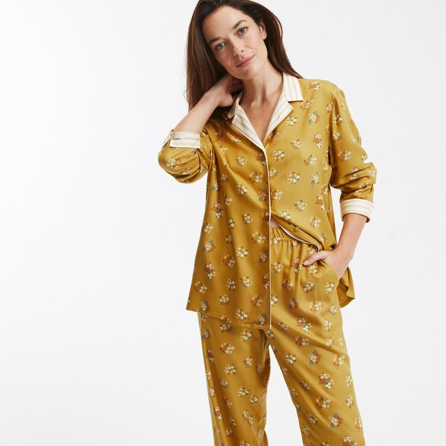 Pijama estampado, mangas compridas estampado às flores <span itemprop=