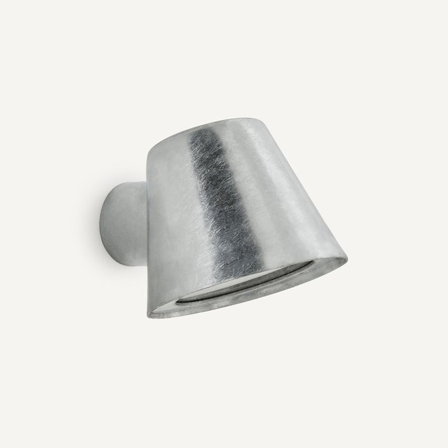 Aplique interior/exterior de hierro, Tobison galvanizado <span itemprop=