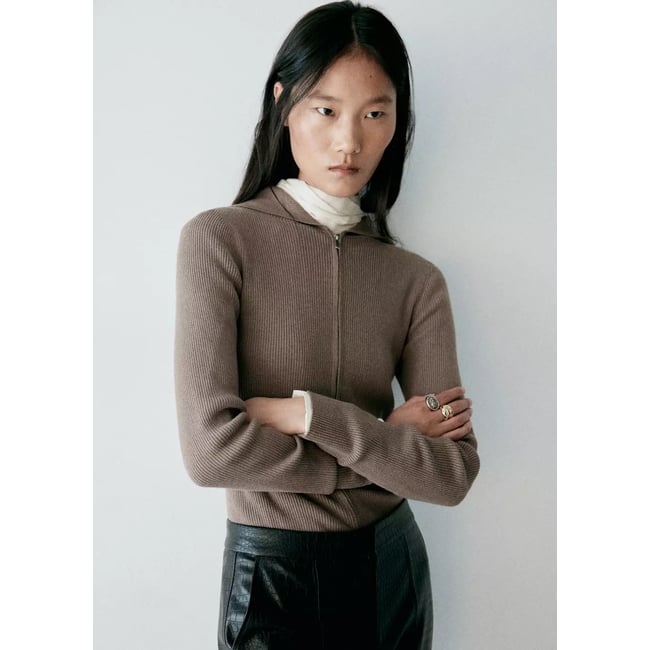 Cardigan maille côtelée capuche marron moyen <span itemprop=