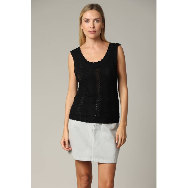 Débardeur en crochet bohème avec col rond BELENA black <span itemprop=