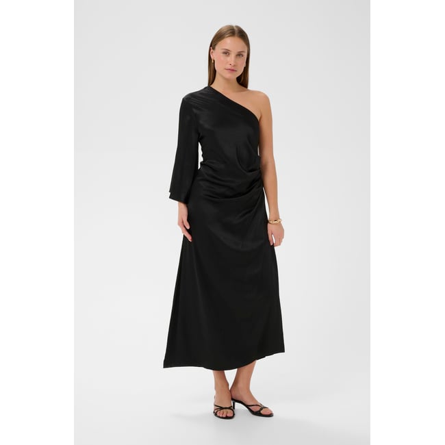 Robe noir <span itemprop=