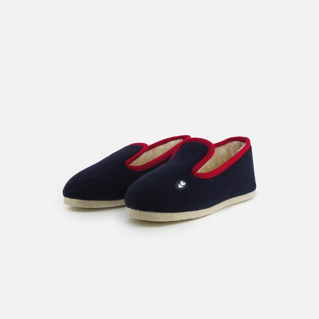 Chaussons bleu marine bleu marine <span itemprop=