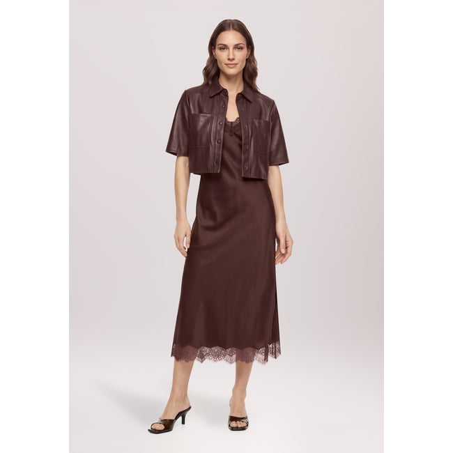 Robe de soirée en dentelle espresso brown <span itemprop=