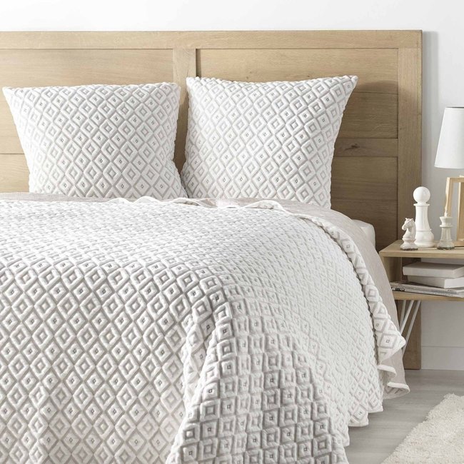 Couvre-lit 2 personnes matelassé 220x240 + taies jersey microfibre Joana blanc <span itemprop=