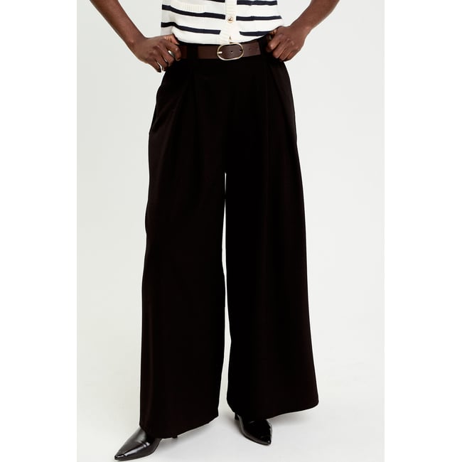Pantalon large avec ceinture noir <span itemprop=